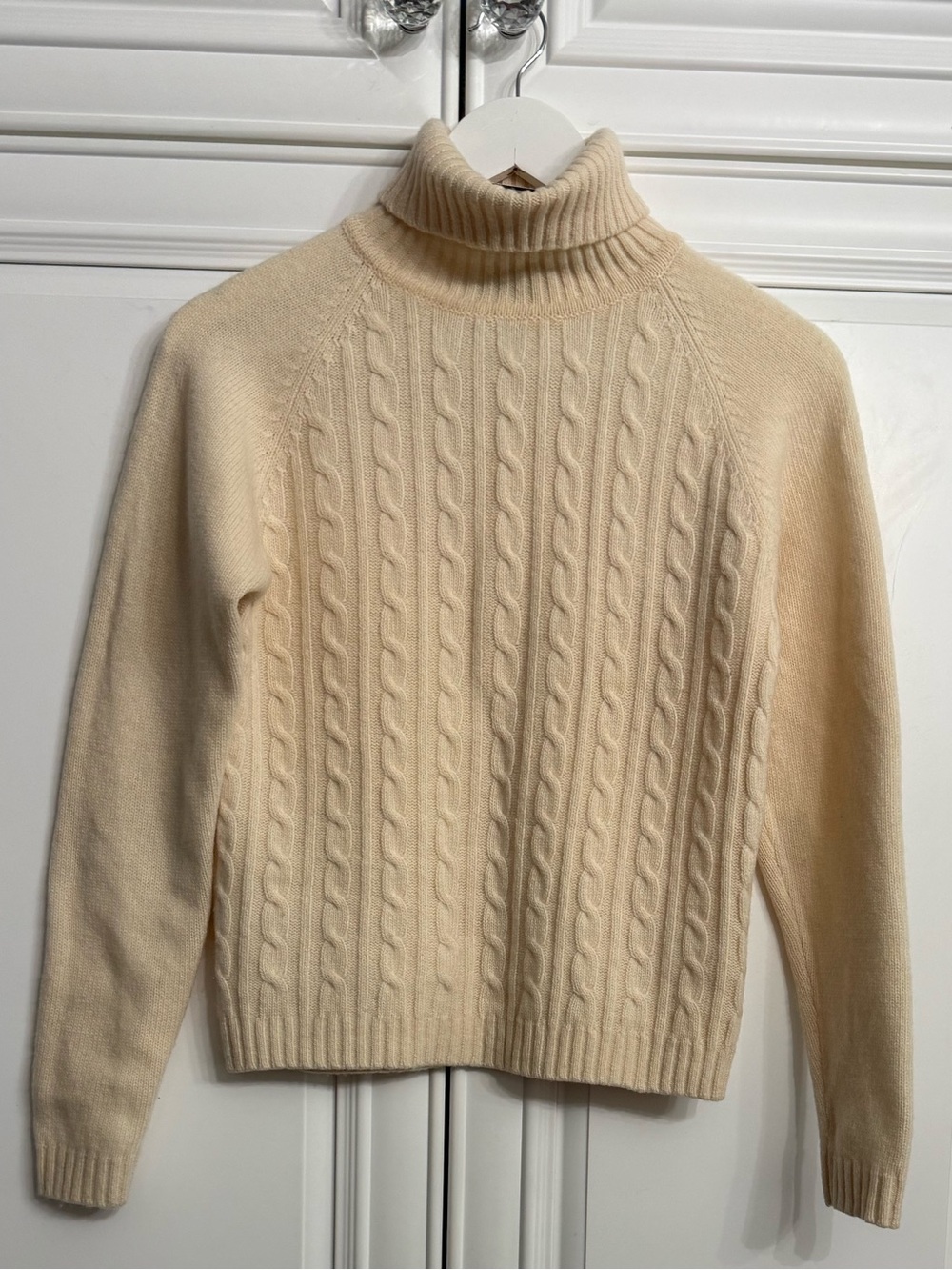 Giordano Classic Cream Cable Knit Turtleneck Sweater 100% Pure New Wool Size S